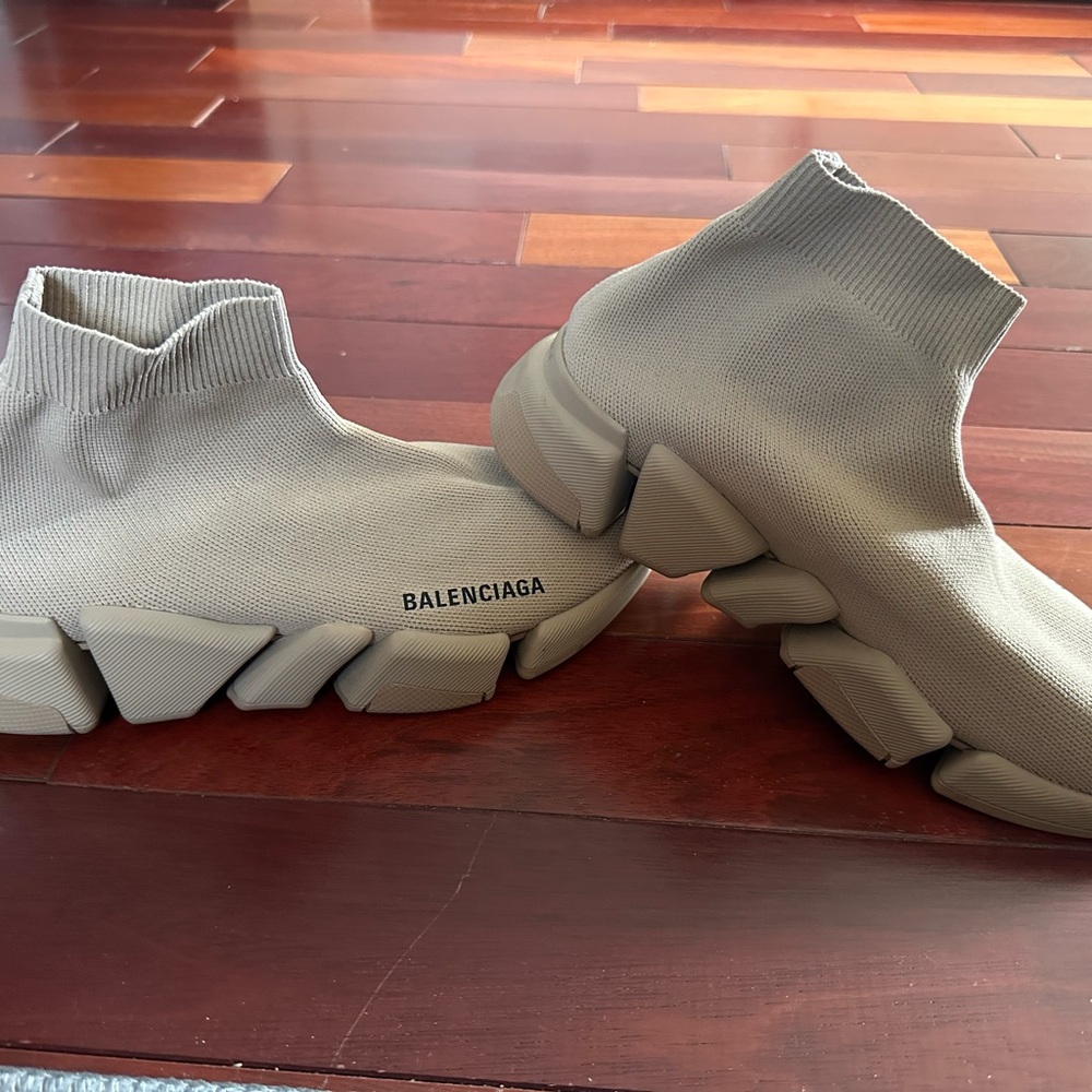 BALENCIAGA Womens Speed 2.0 Sneakers 40 Monocolor Beige